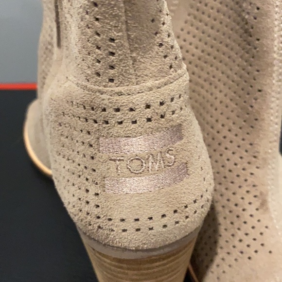Toms peep toe booties. - Picture 2 of 6